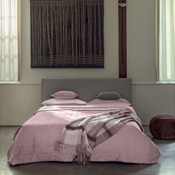 DIALOGO Quilted bedspread