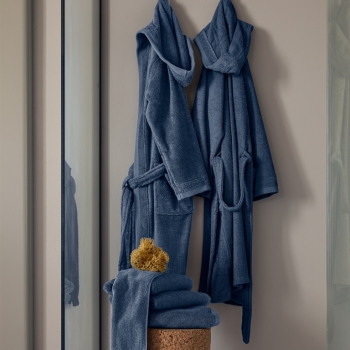 SQUARE Bathrobe